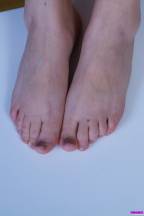 Feet and toes... [11. Februar 2013] - veronika003_p.jpg