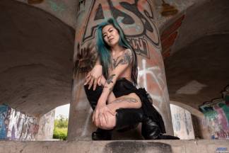 Blue-Haired Asian [21 maggio 2019] - akasha014_p.jpg