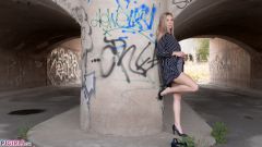 Sisi Under The Bridge [8 maggio 2020] - screenshot from the video #1